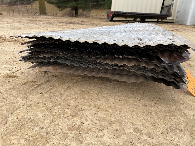#3976-•-(25)-corrugated-steel-siding-image-10