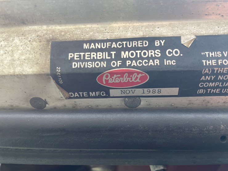 1989-peterbilt-379-image-107