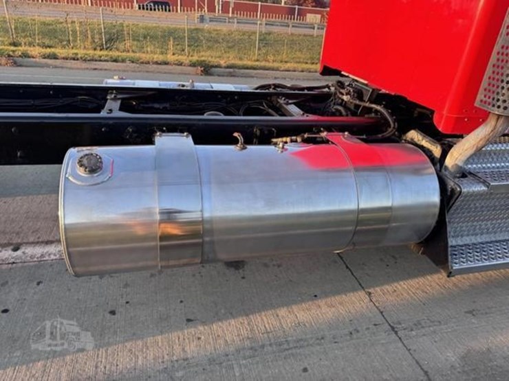 2014-kenworth-t470-image-4