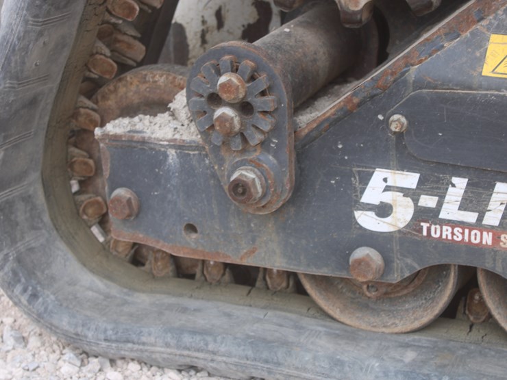 2024-bobcat-t66-image-46