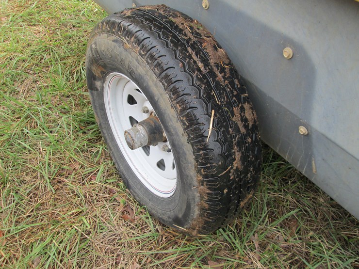 2013-deere-tires-image-5