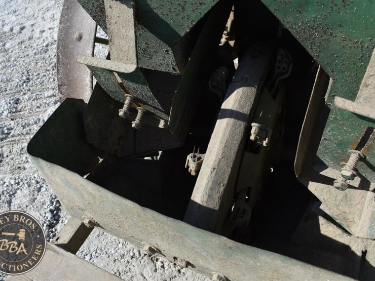 john-deere-2-image-12