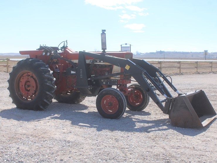 1966-international-706-image-4