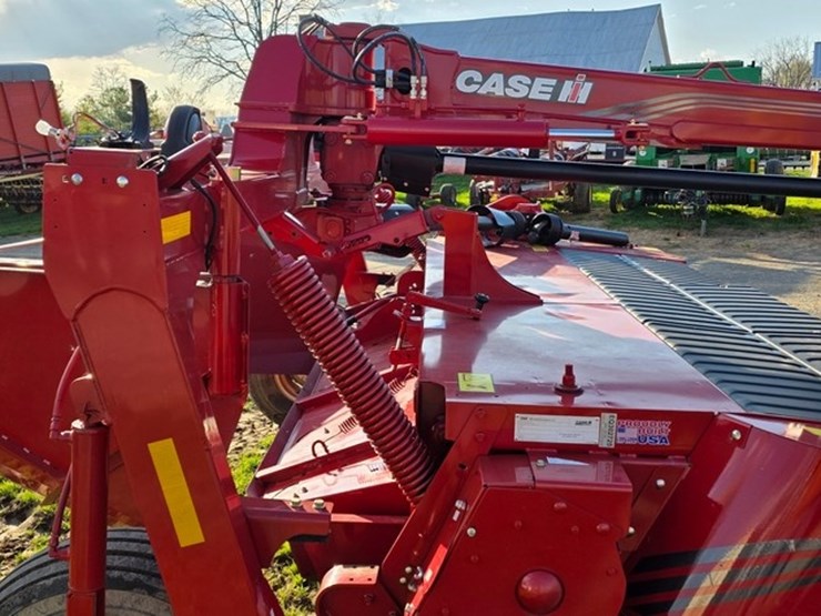 2023-case-ih-dc135-image-16