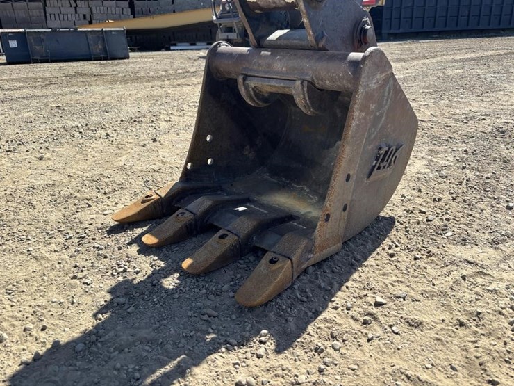 2020-bobcat-e26-image-11