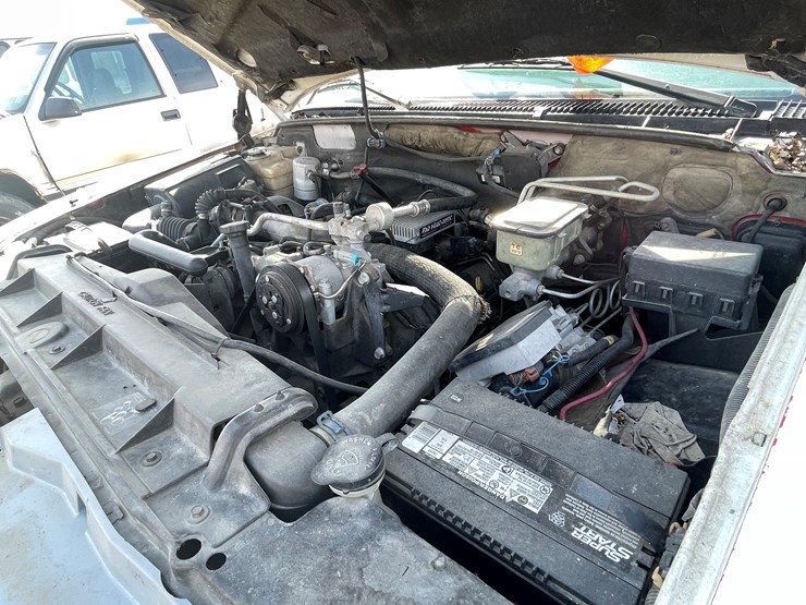 1999-chevrolet-3500-image-8