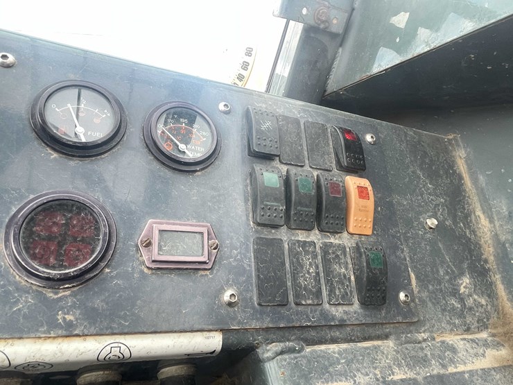 2007-mustang-642-image-11