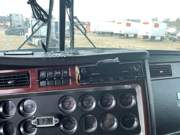 2006-caterpillar-c15-image-76