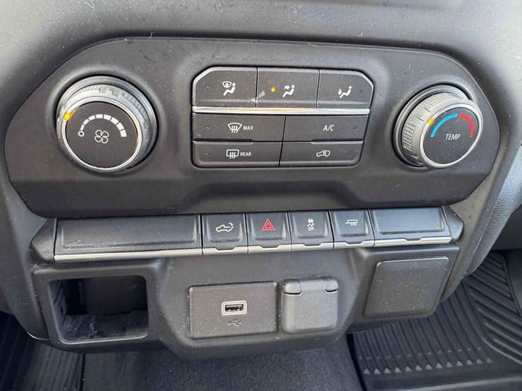 2020-chevrolet-silverado-1500-image-18