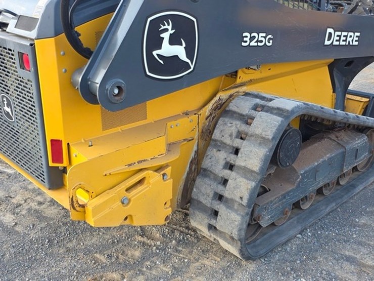 2021-deere-325g-image-18