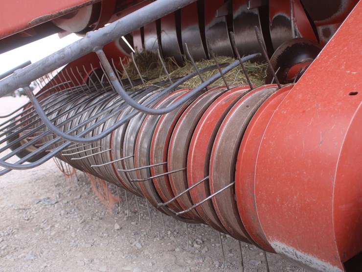 hesston-4910-image-17