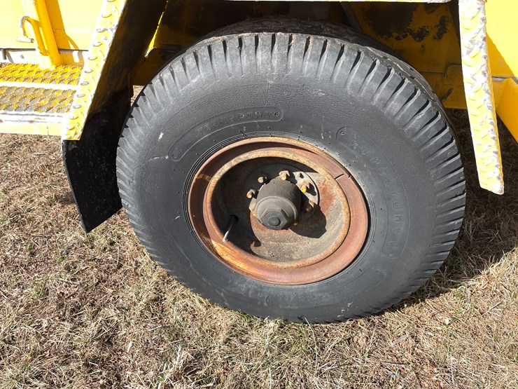 #203-•-sauber-single-axle-utility-trailer-(no-title)-image-24