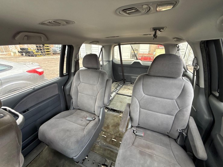 2007-honda-odyssey-image-8