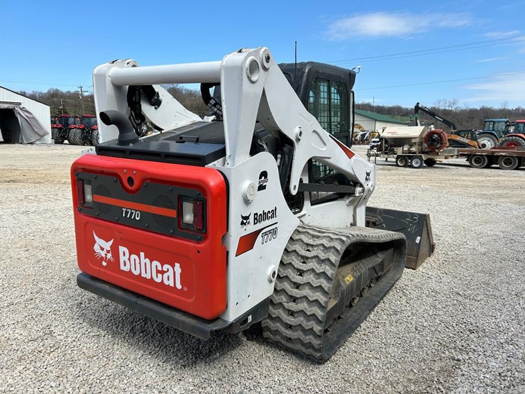 2022-bobcat-t770-image-4