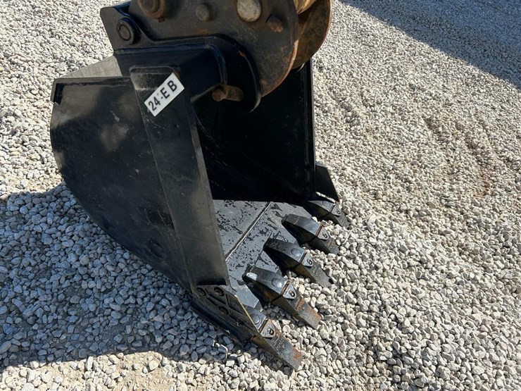 2020-bobcat-e42-image-8