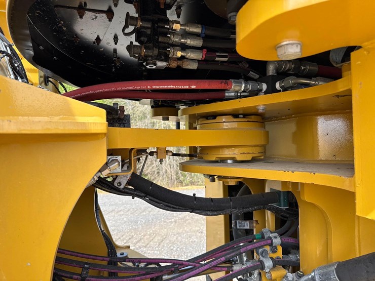 2022-caterpillar-982m-image-16