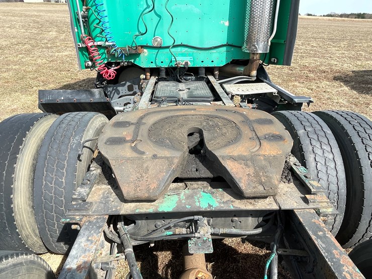 2002-caterpillar-c15-image-34