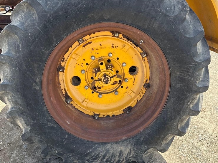 minneapolis-moline-g705-image-8