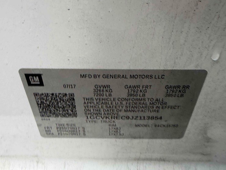 2018-chevrolet-silverado-lt-image-16