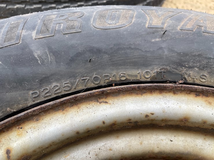 #3926-•-(6)-spare-rims-and-tires-image-22