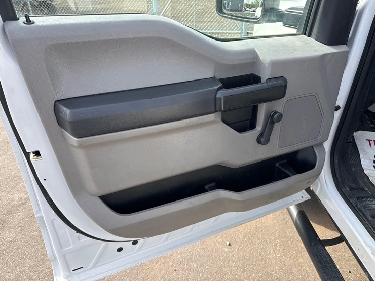 2018-ford-f250-xl-image-14