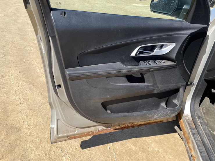 2013-chevrolet-equinox-image-28