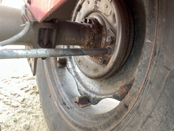 massey-ferguson-230-image-41