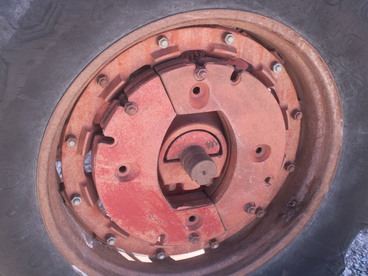 1966-international-706-image-26