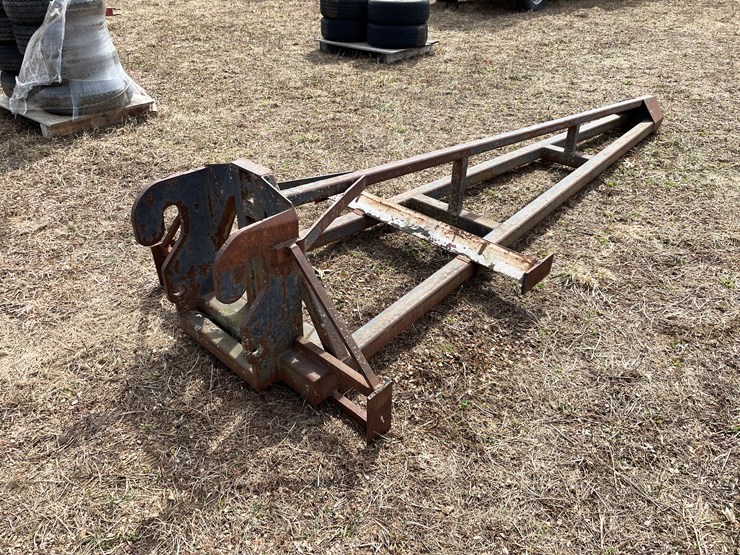 #208-•-loader-mount-lifting-jib-attachment-image-1