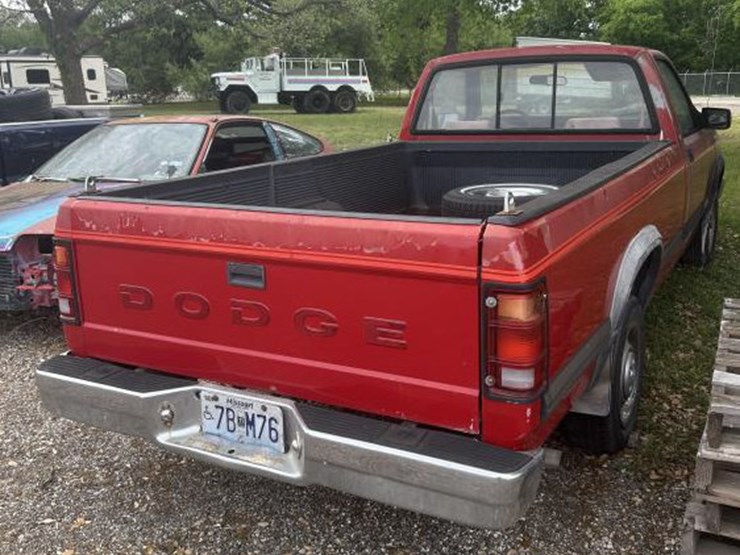 1993-dodge-dakota-image-6