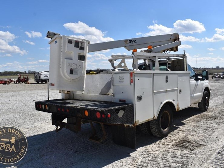 2011-altec-at200a-image-8