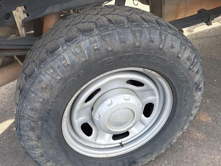 2018-ford-f250-xl-image-24