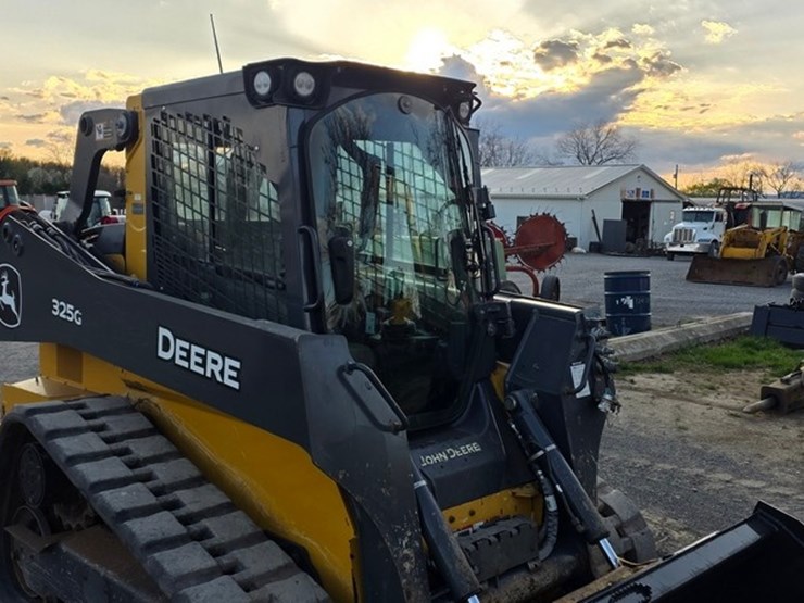 2021-deere-325g-image-7