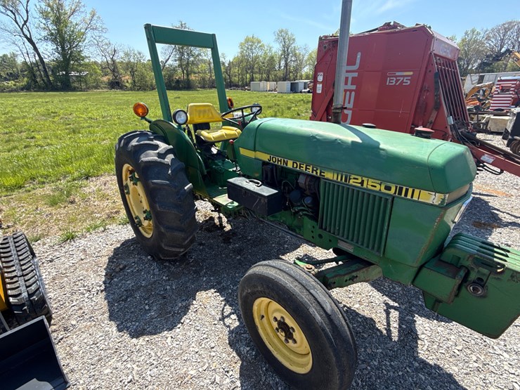 john-deere-2150-image-1