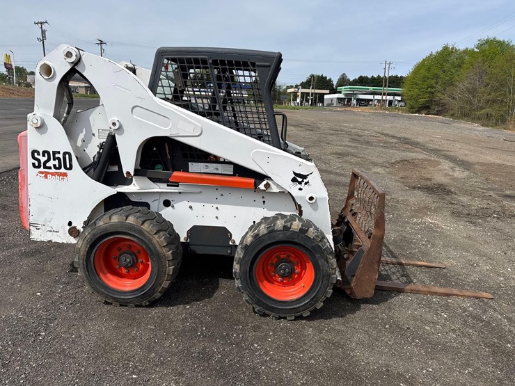 2007-bobcat-s250-image-2