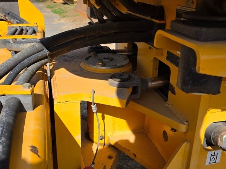 2018-volvo-sd115b-image-43