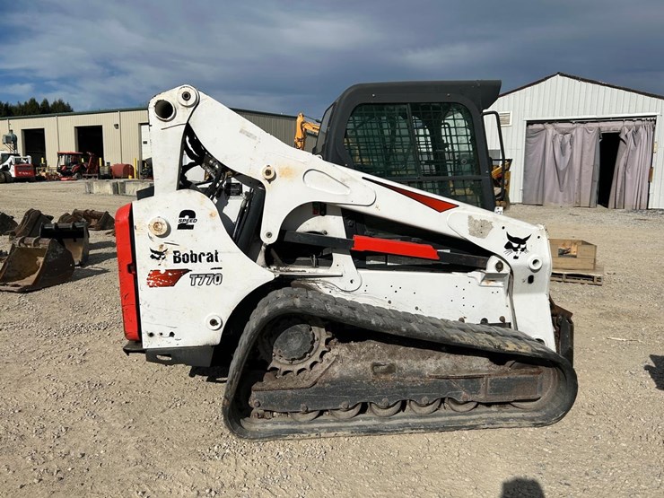 2021-bobcat-t770-image-5