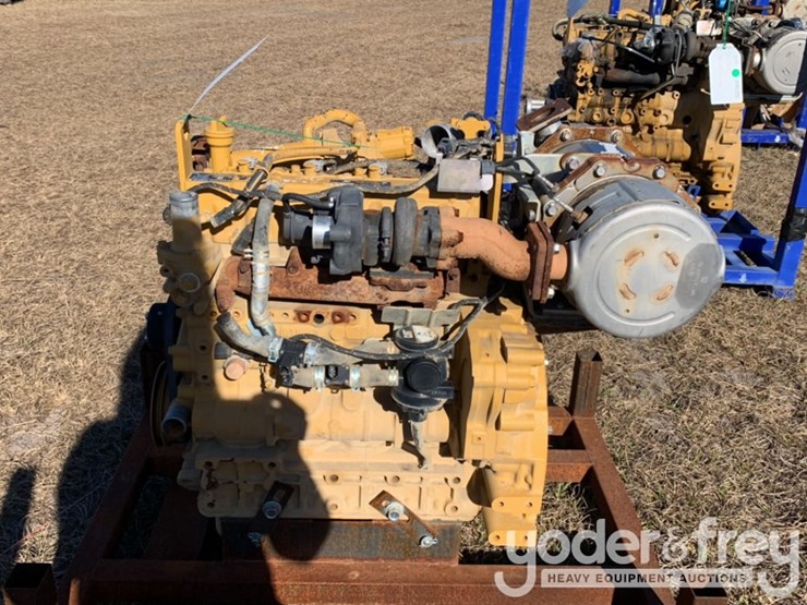 caterpillar-236d-image-2