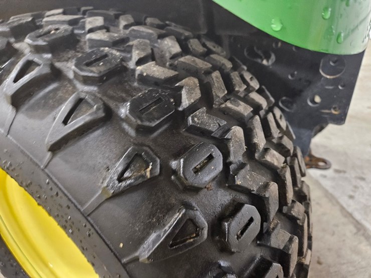 john-deere-x720-image-43