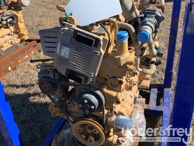 caterpillar-246d-image-19