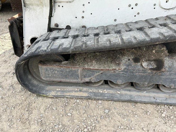 2021-bobcat-t770-image-17