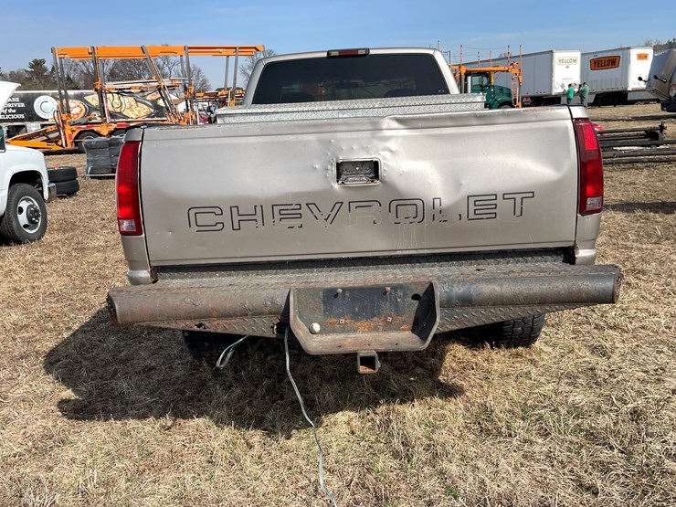 2000-chevrolet-2500-image-6