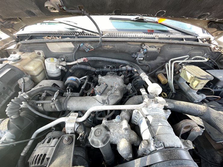 2000-chevrolet-2500-image-13