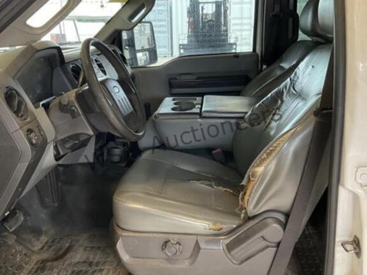 2011-ford-f250-image-22