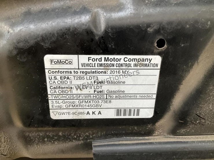 2016-ford-explorer-xlt-image-15