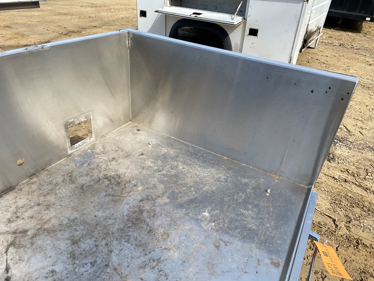 #3973-•-stainless-steel-prep-table-image-8