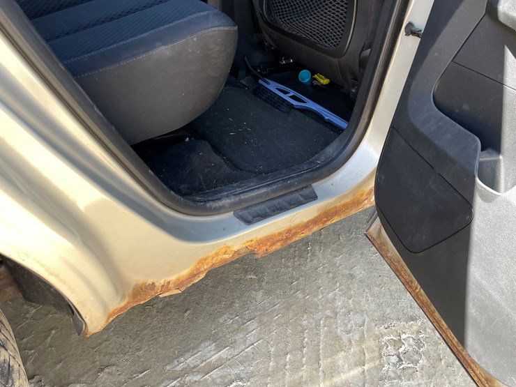 2013-chevrolet-equinox-image-38