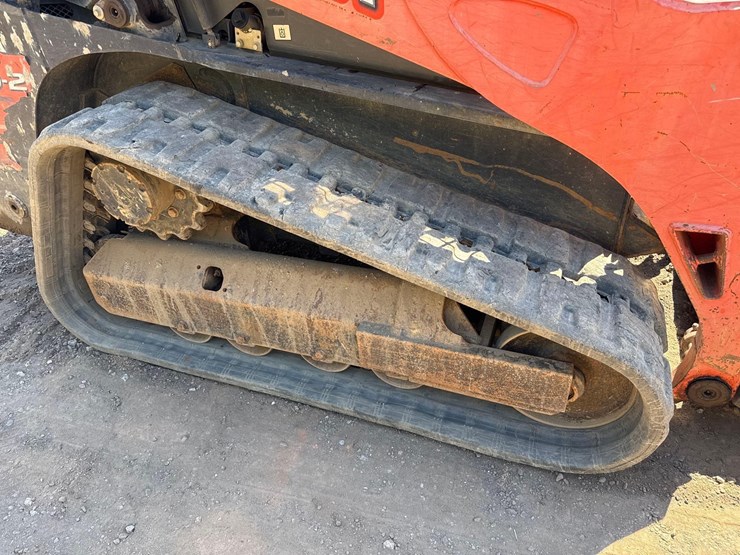 2017-kubota-svl75-2-image-12