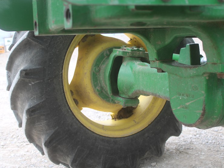 2013-john-deere-5100e-image-23