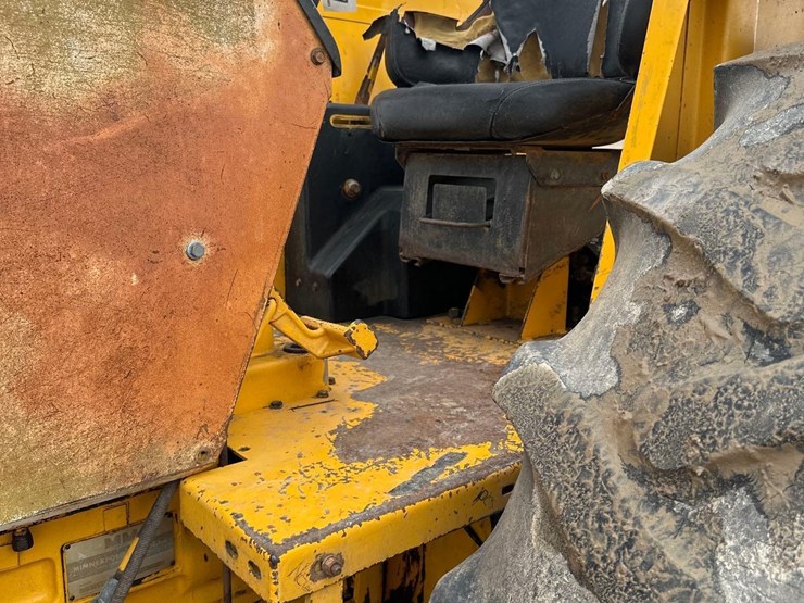 minneapolis-moline-g1050-image-11